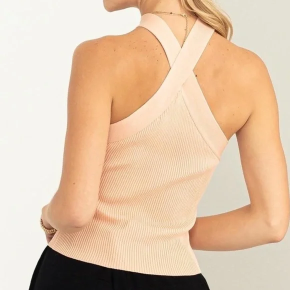 White Halter Top Sweater Design NWT - Picture 3 of 9